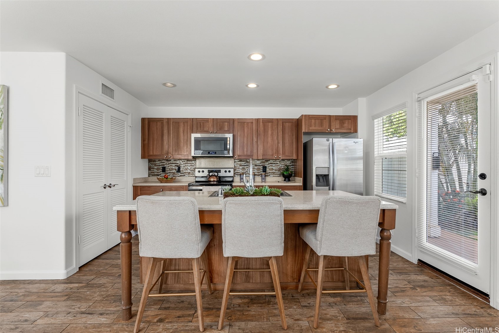 91-1320 Kaileolea Drive