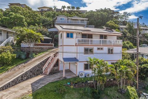Photo of 4169 Koko Drive, Honolulu, HI 96816 (MLS # 202605202)