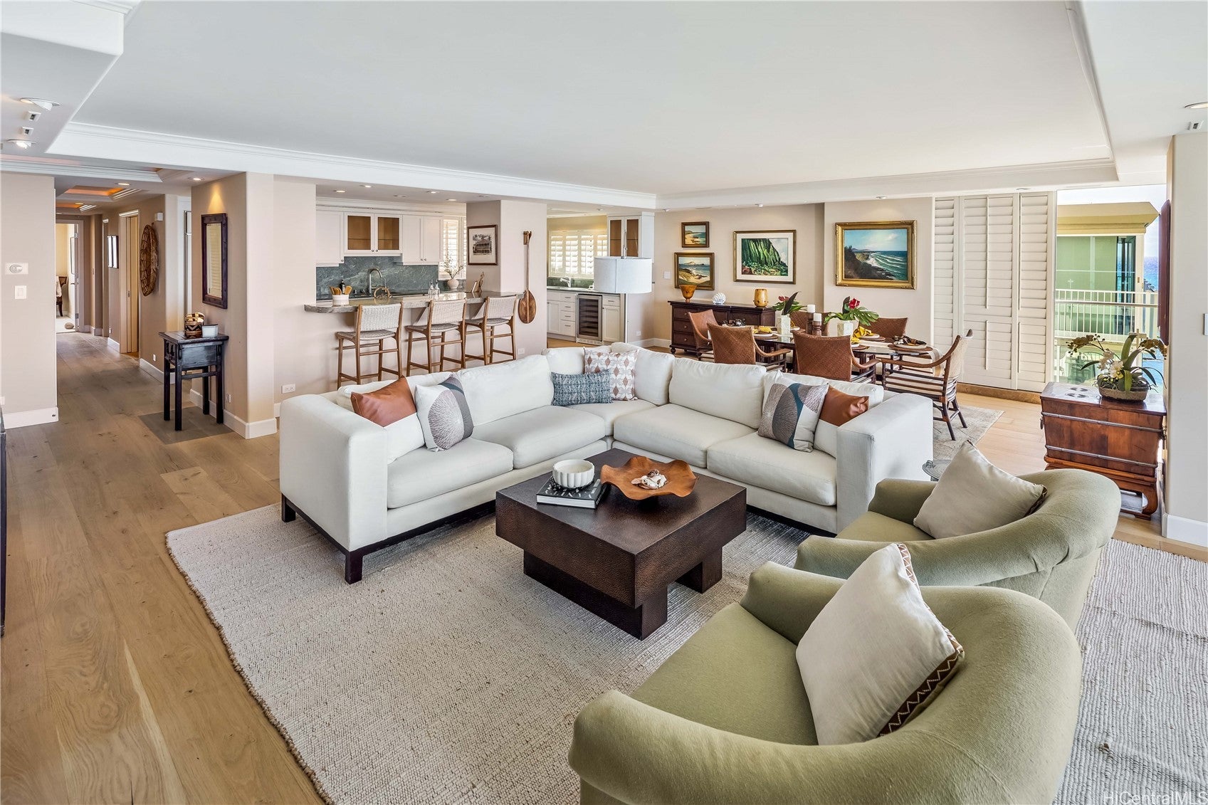 3003 Kalakaua Avenue 9B