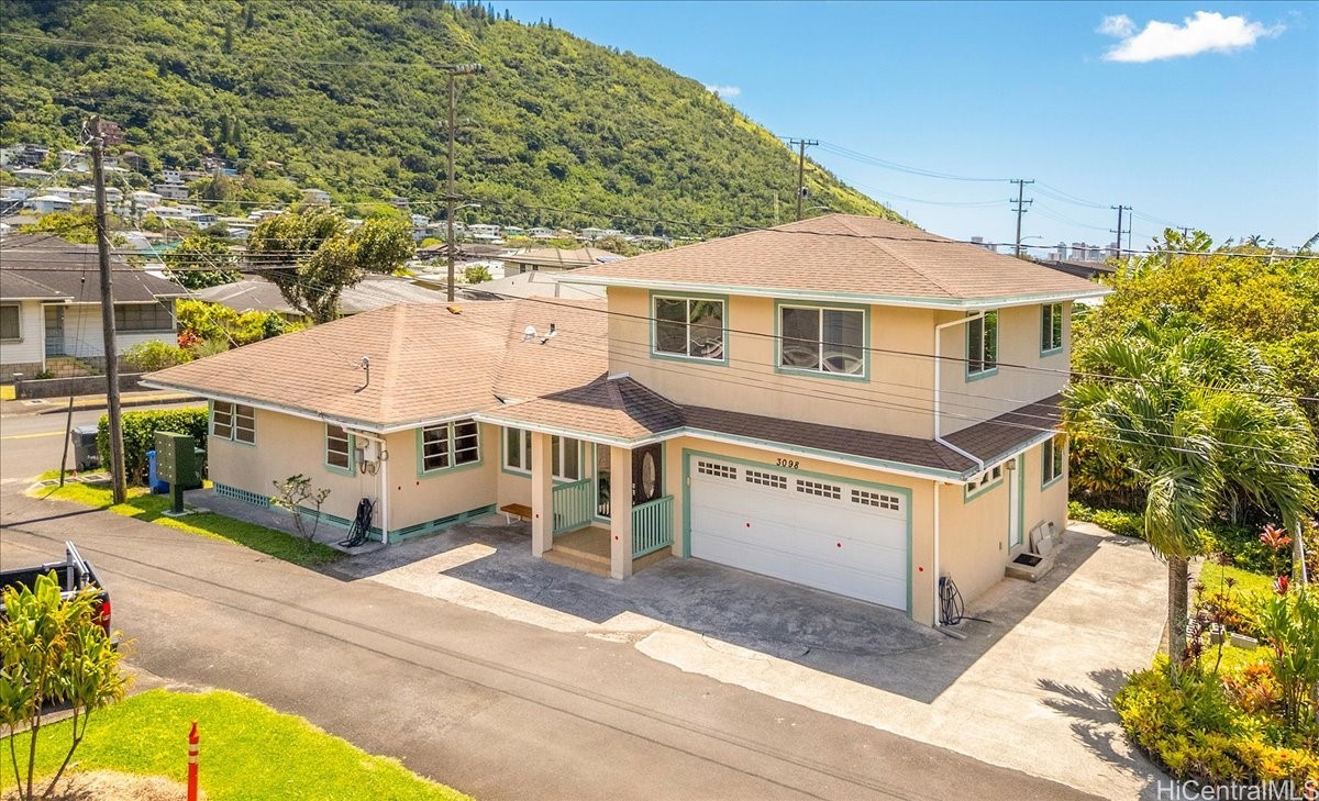 3098 E Manoa Road