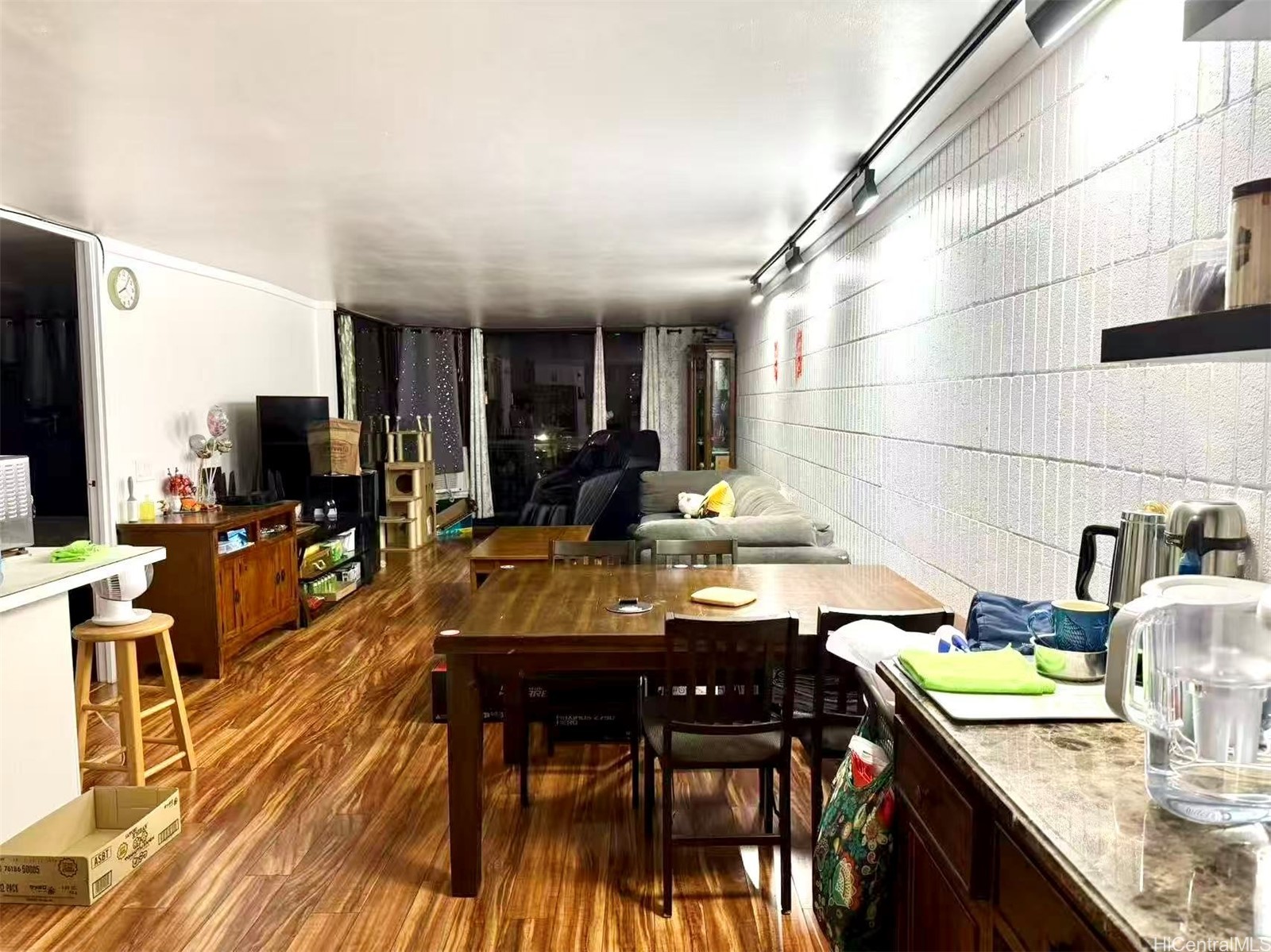 2334 Kapiolani Boulevard 403