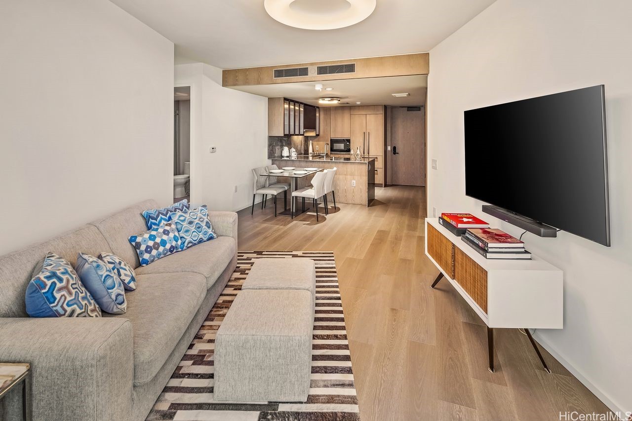 1000 Auahi Street 1307
