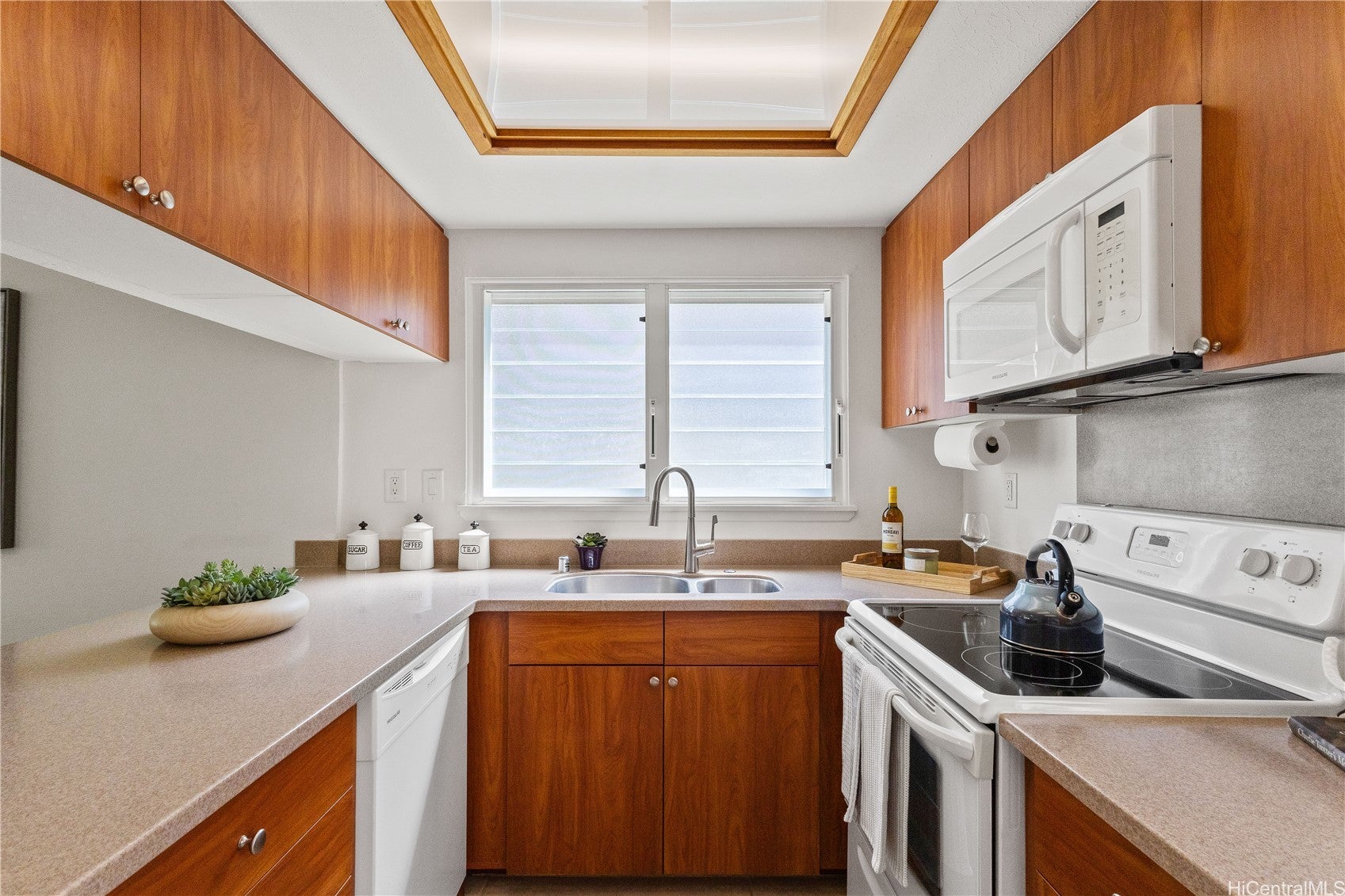 211 Kawaihae Street D1