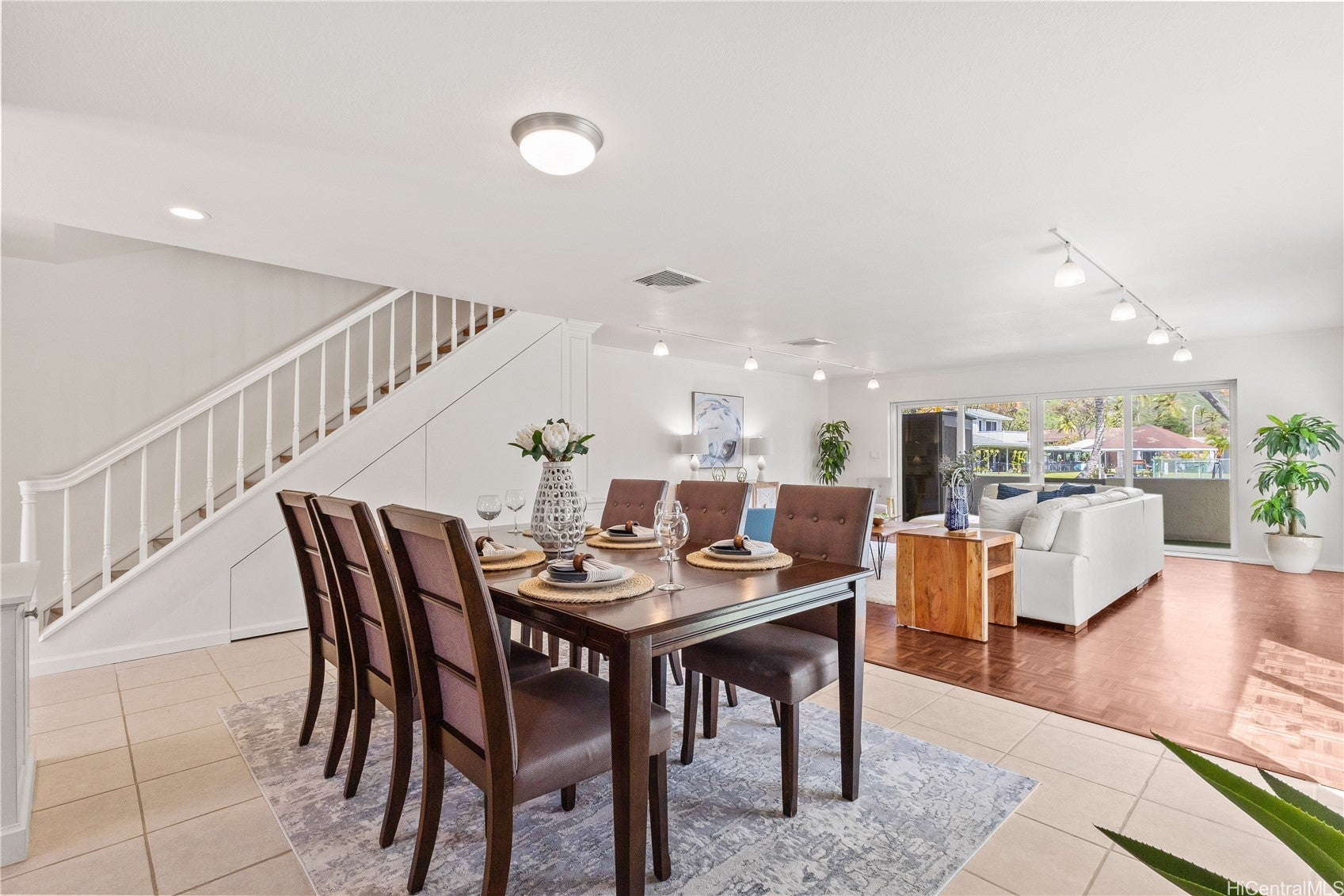 211 Kawaihae Street D1