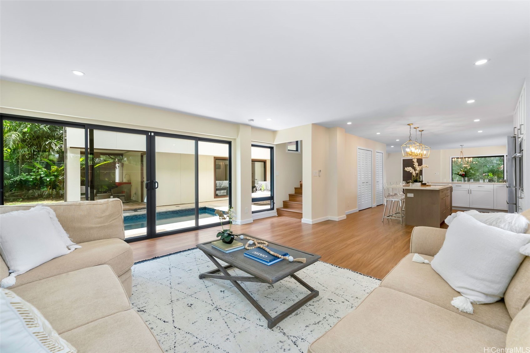 3002 Diamond Head Road