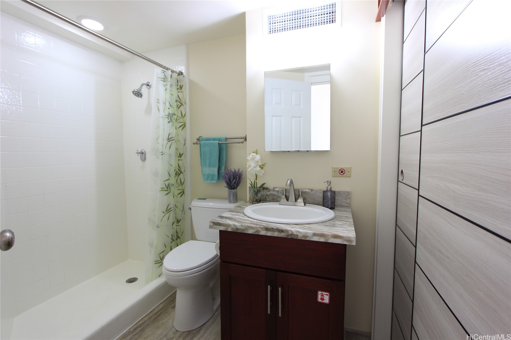 Holiday Village Residential Lease