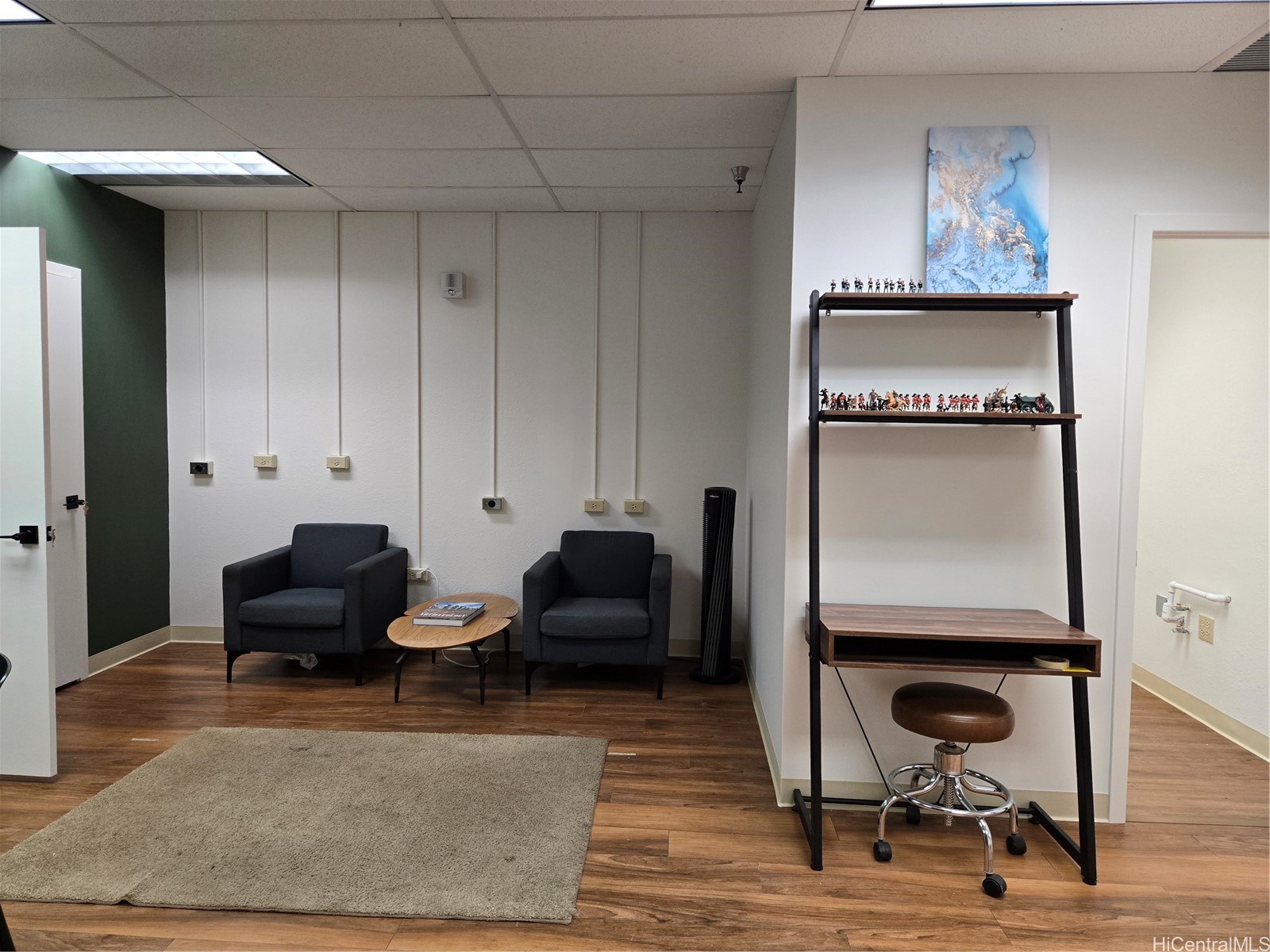 400 Hobron Lane 2B