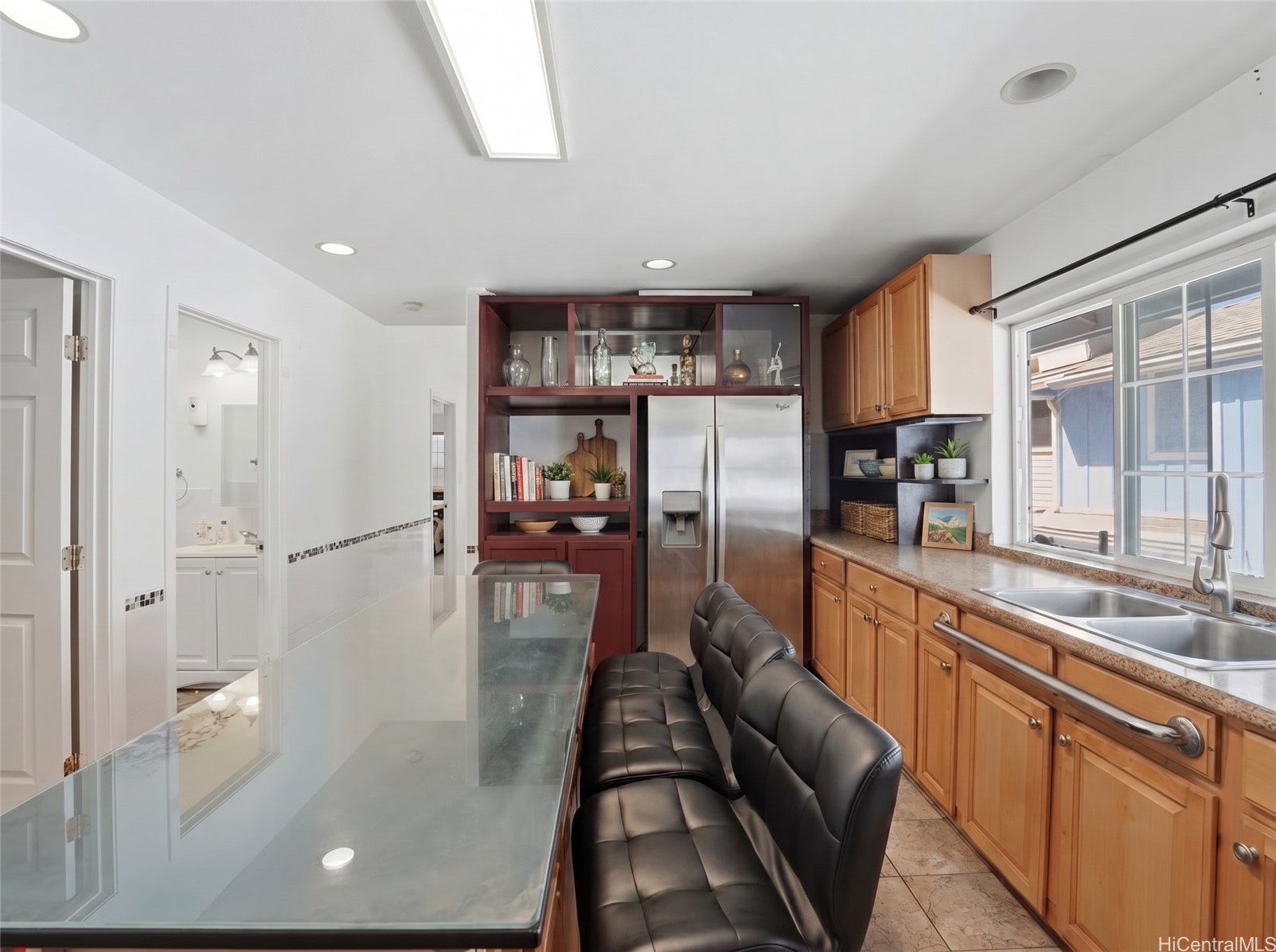 1840 Lusitana Street A