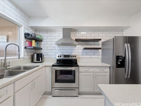 Photo of 91-621 Kilaha Street #39, Ewa Beach, HI 96706 (MLS # 202519579)