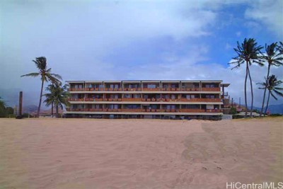 Pokai Bay Beach Cabanas Condominium