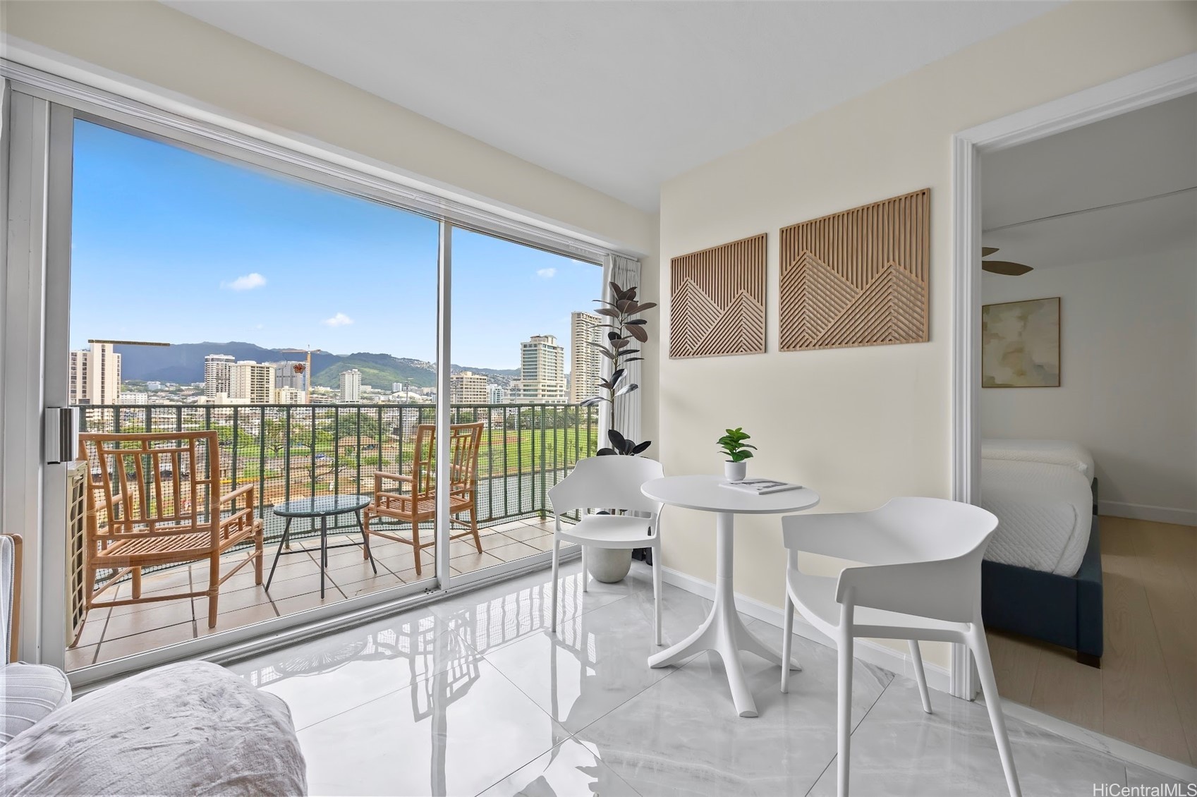 1909 Ala Wai Boulevard 804