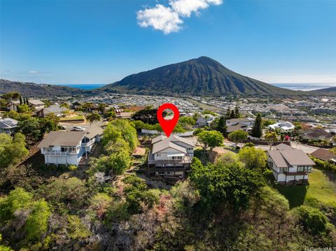 Photo of 930 Kaahue Street, Honolulu, HI 96825 (MLS # 202521357)