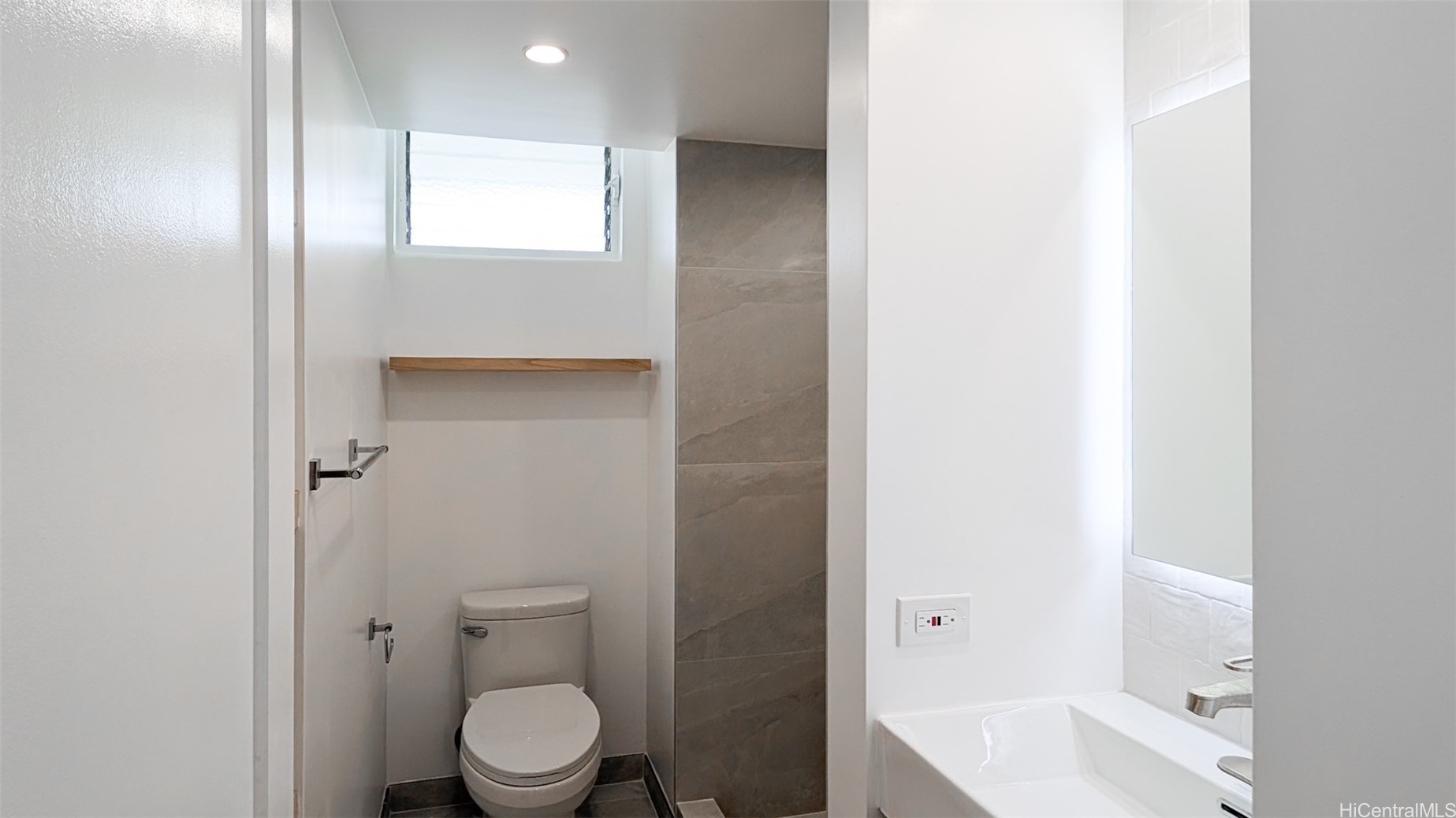 1716 Keeaumoku Street 501