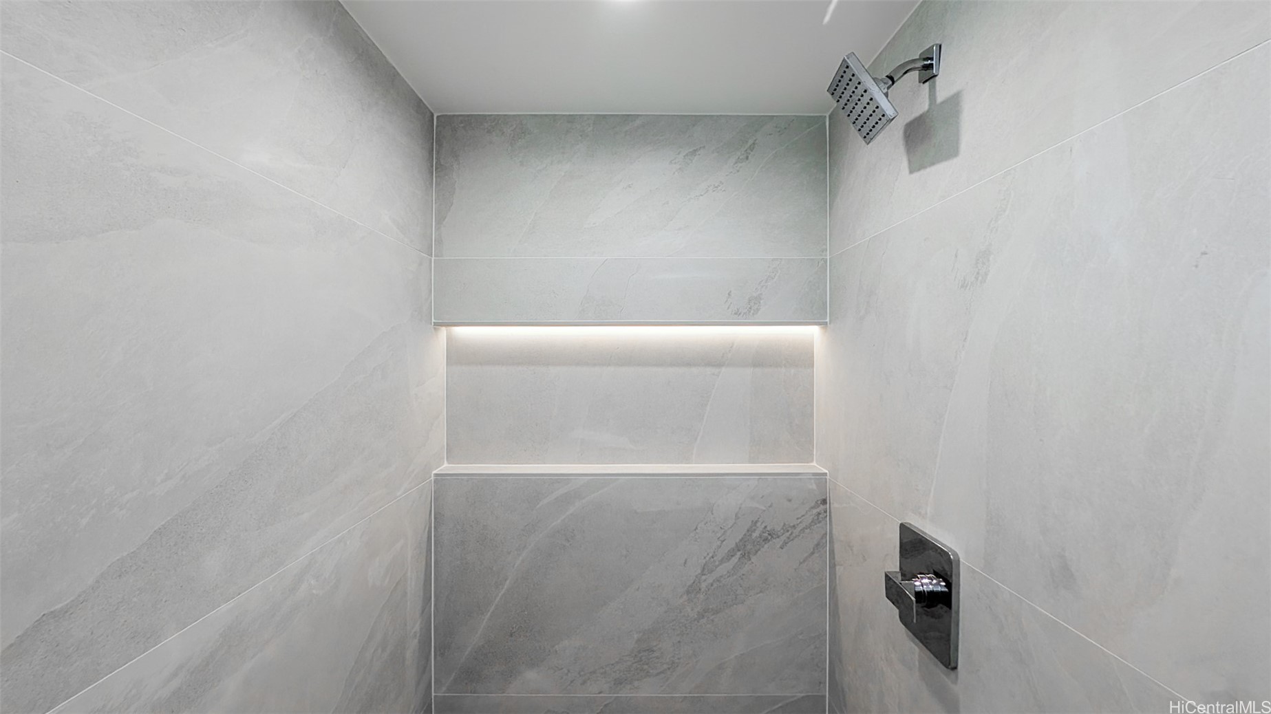 1716 Keeaumoku Street 501