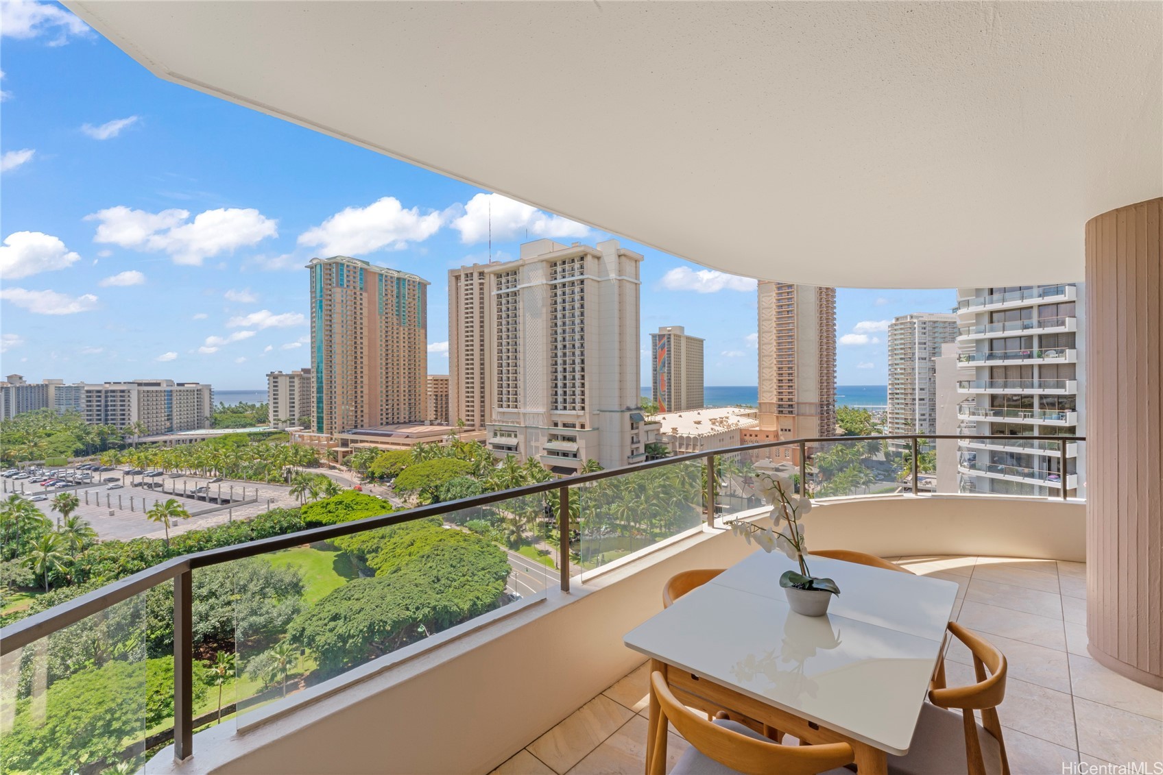 1910 Ala Moana Boulevard 16A