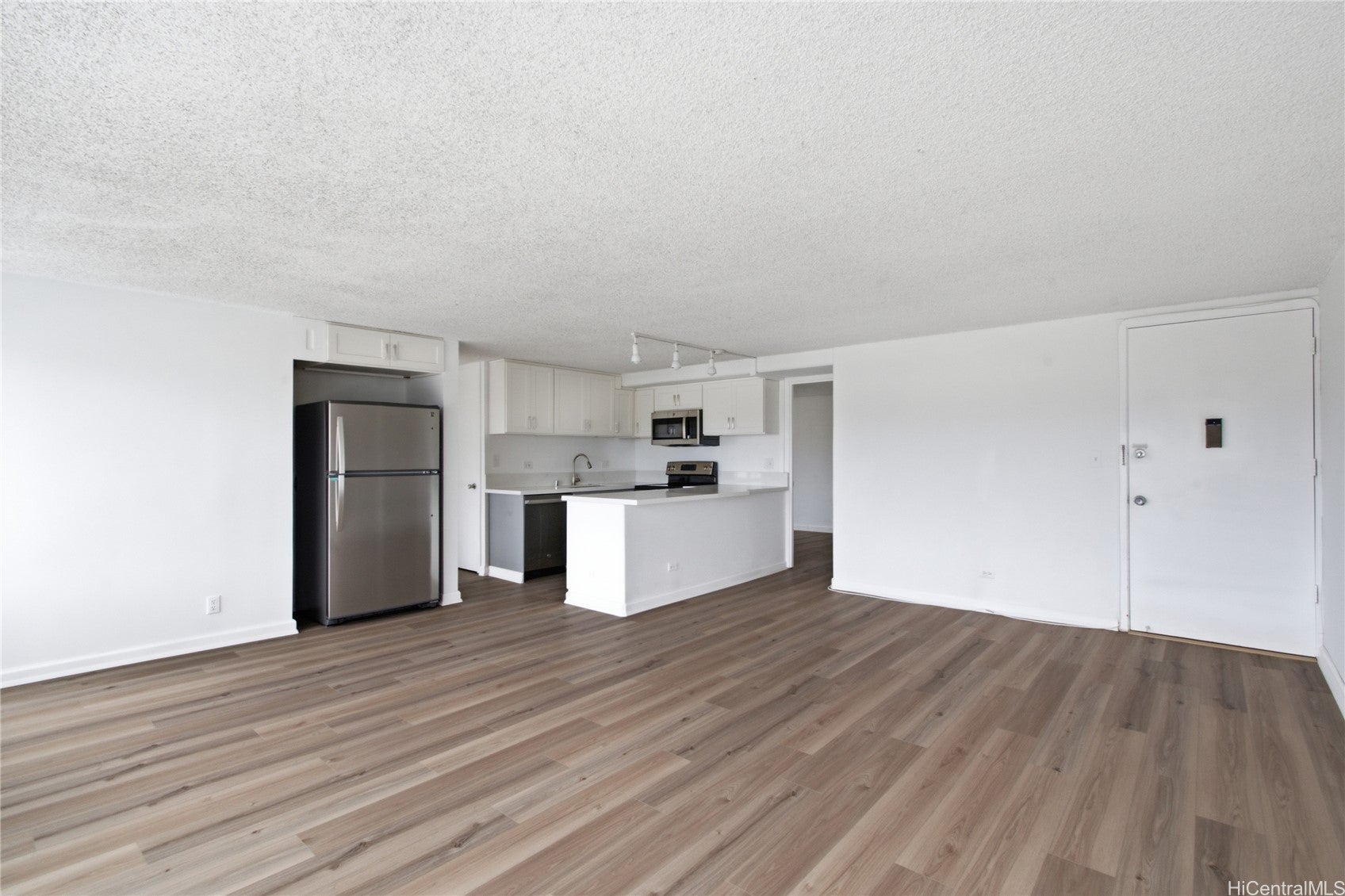 2525 Date Street 801