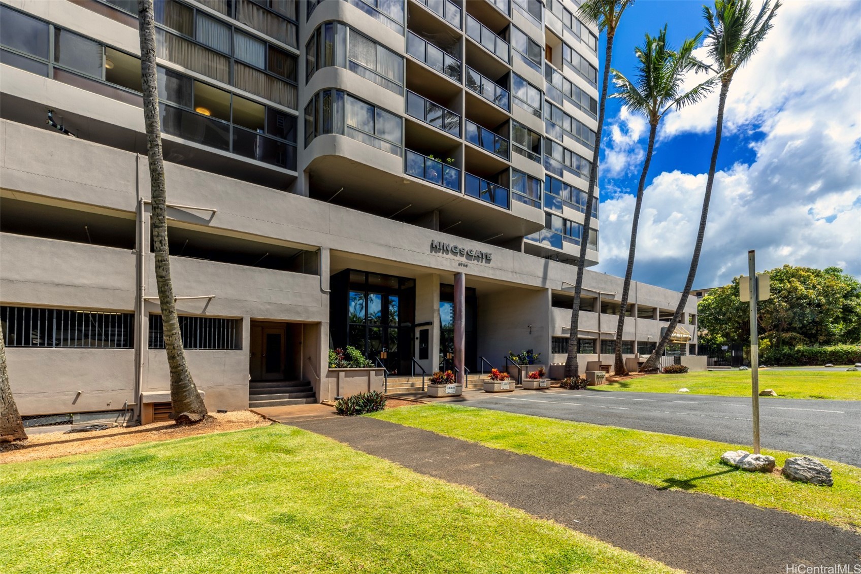Kings Gate Condominium