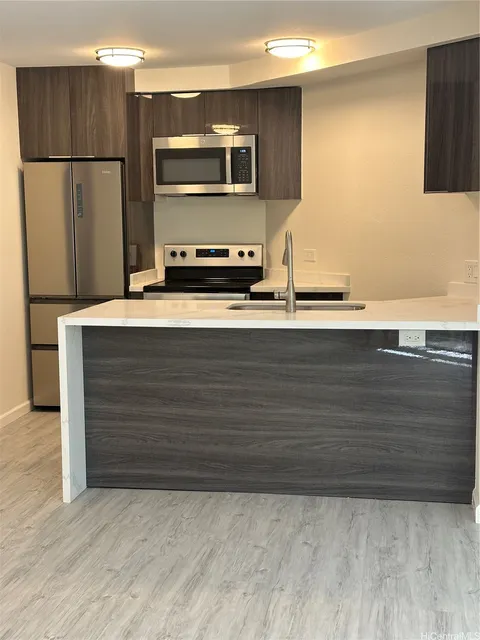 MLS: 202511508