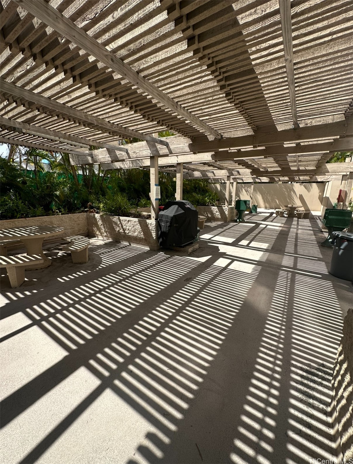 Piikoi Atrium Condominium