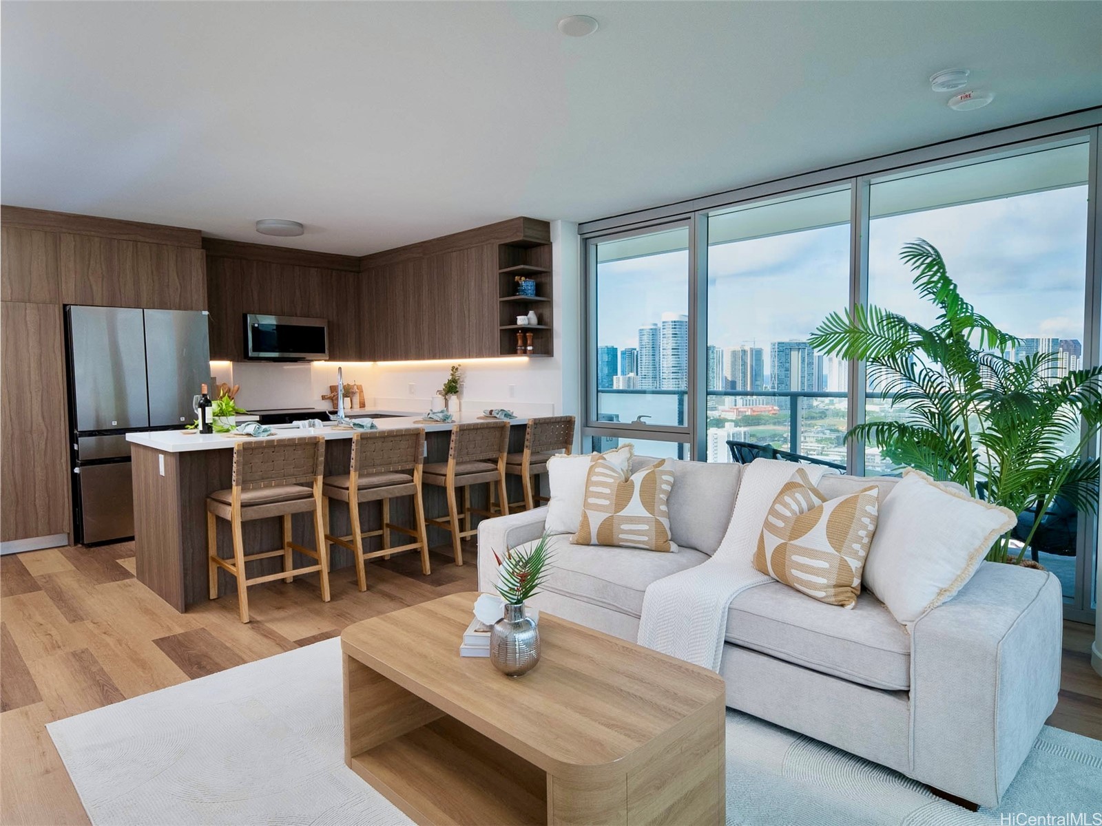 1515 Liona Street 2718