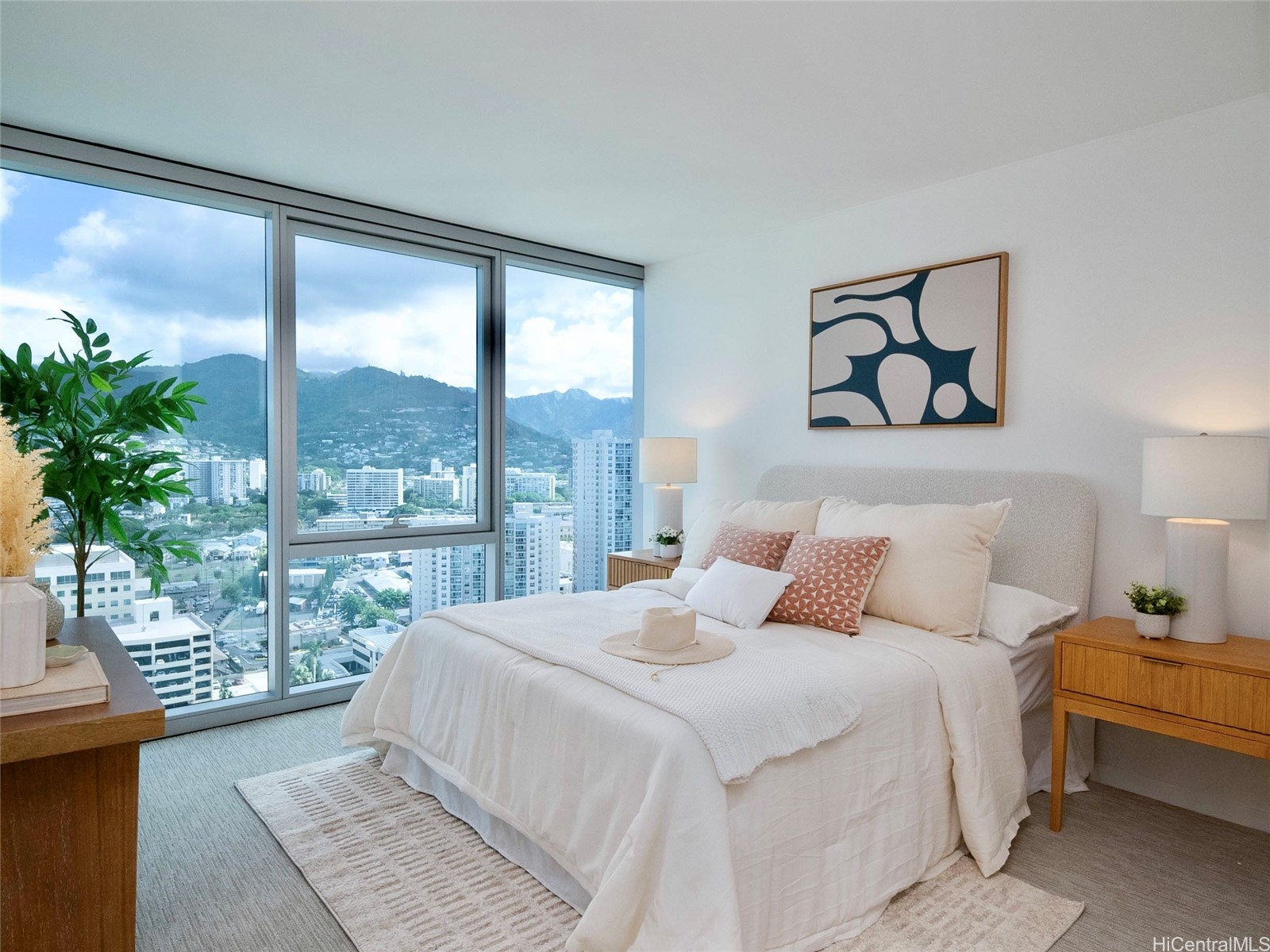 1515 Liona Street 2718