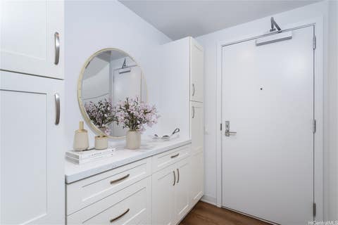 Photo of 987 Queen Street #2104, Honolulu, HI 96814 (MLS # 202615947)