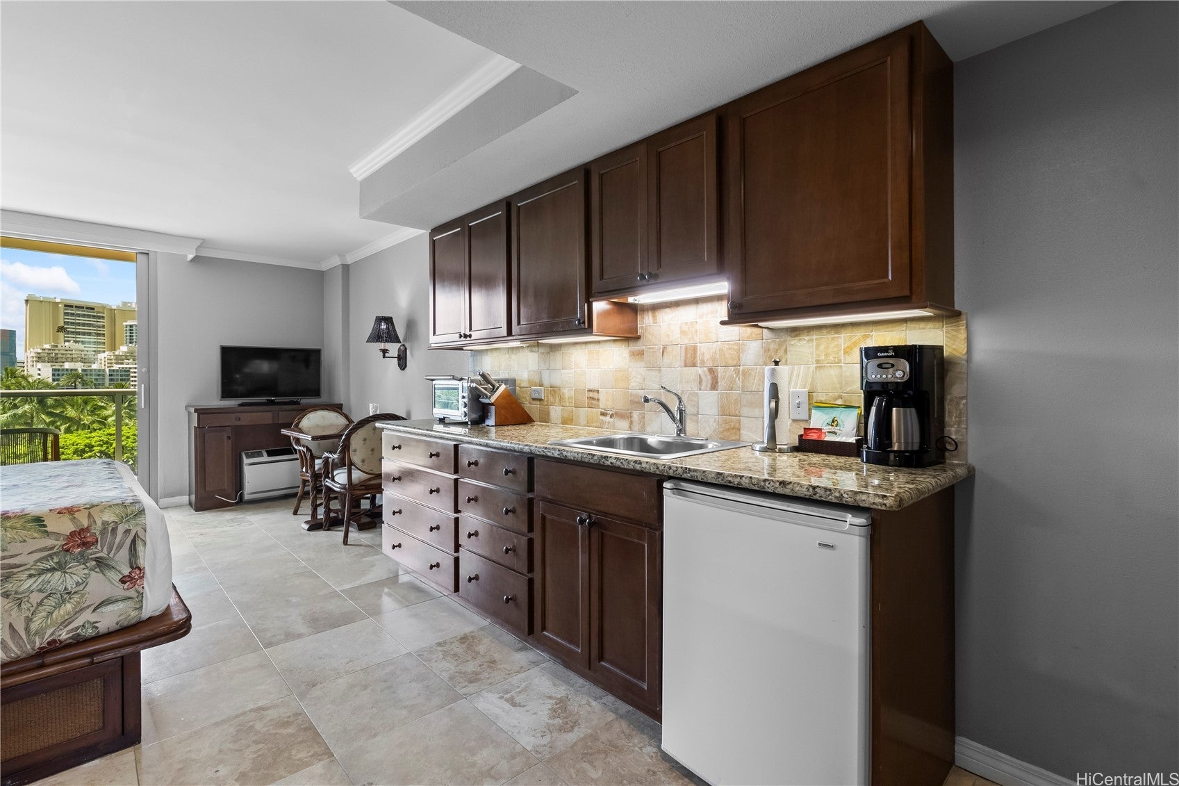2045 Kalakaua Avenue 411