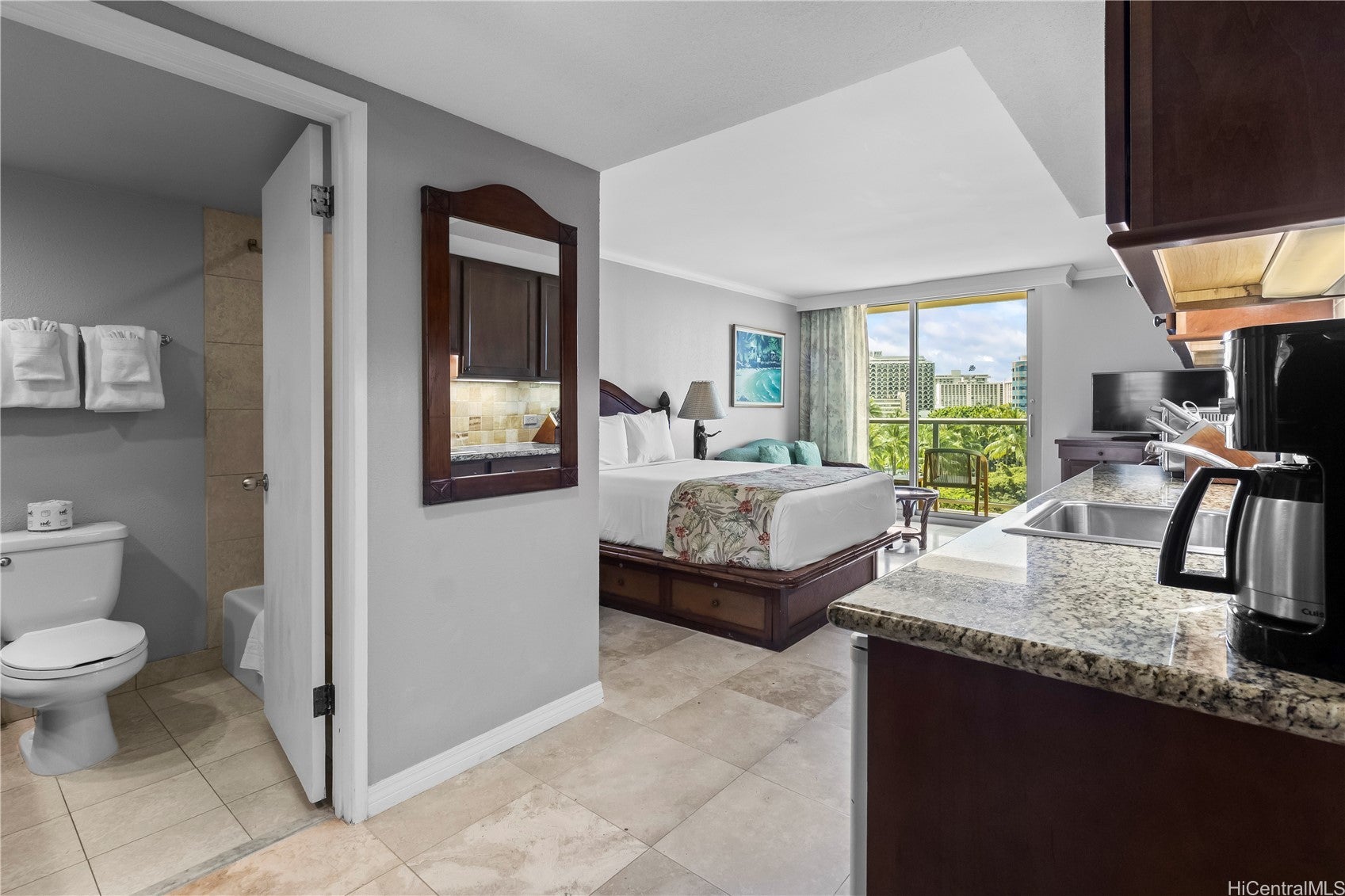 2045 Kalakaua Avenue 411