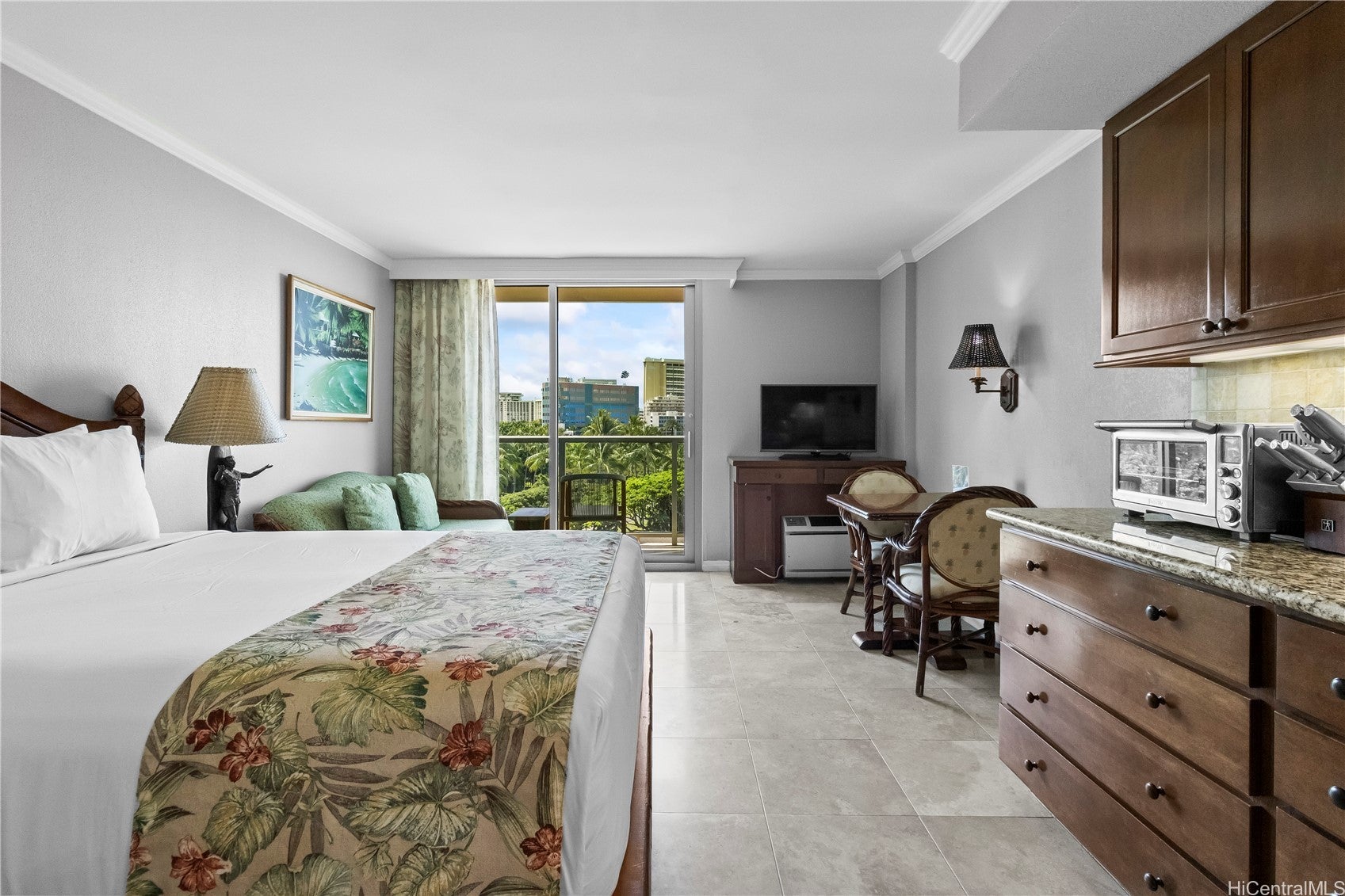 2045 Kalakaua Avenue 411