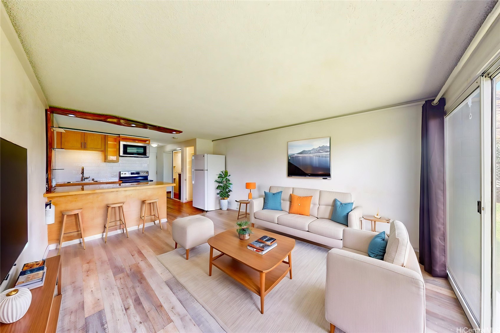 85-175 Farrington Highway C147