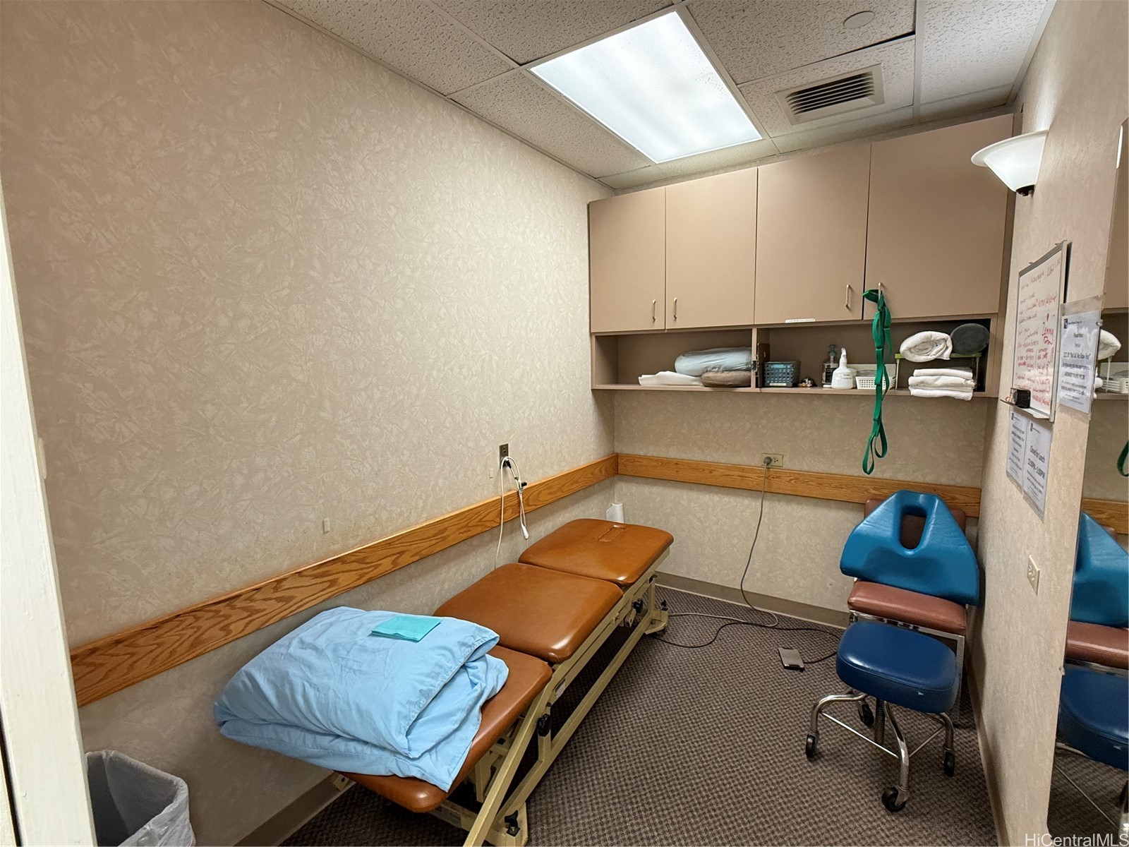 725 Kapiolani Boulevard 202,203