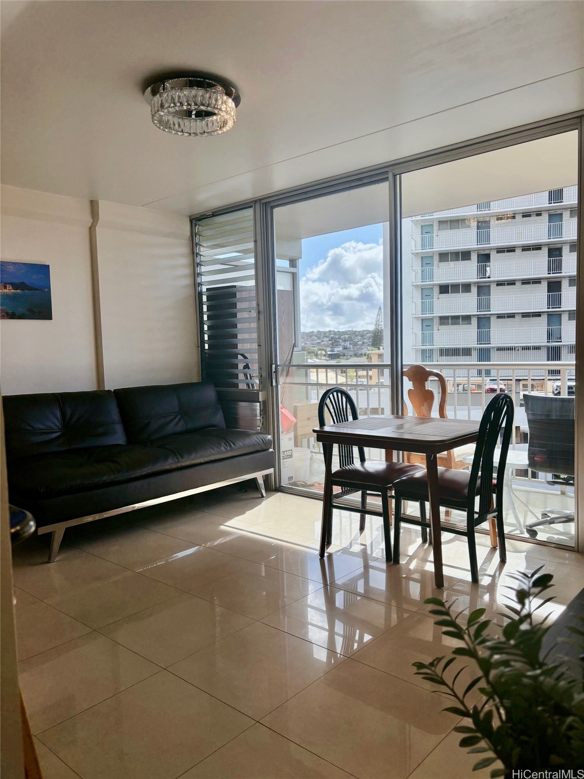 2522 Date Street 505