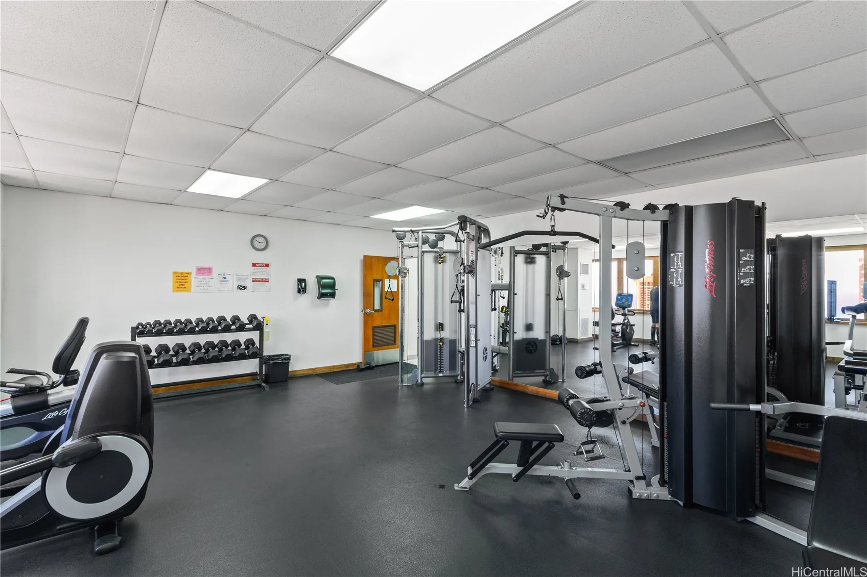 Honolulu, Hawaii 96815, United States, 1 Bedroom Bedrooms, ,1 BathroomBathrooms,Residential,Active,148407