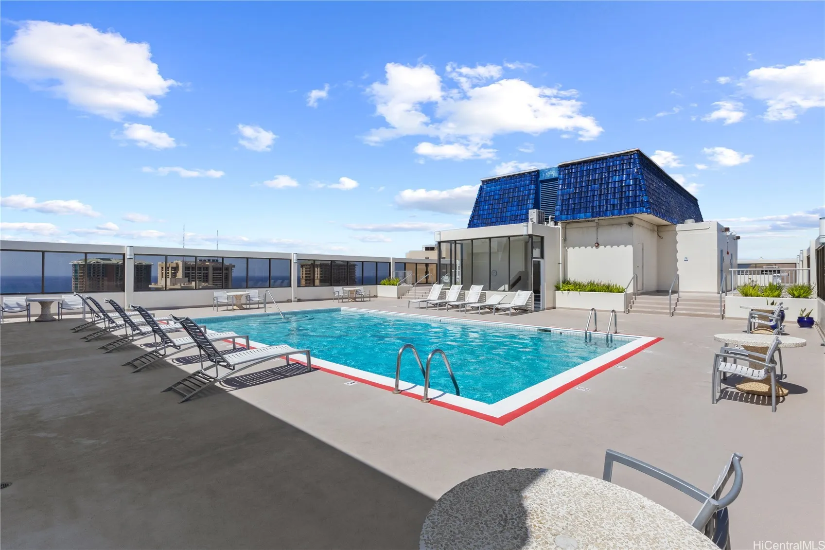 Honolulu, Hawaii 96815, United States, 1 Bedroom Bedrooms, ,1 BathroomBathrooms,Residential,Active,148407