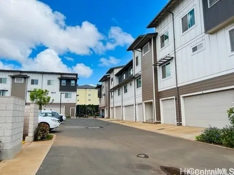 MLS: 202510280