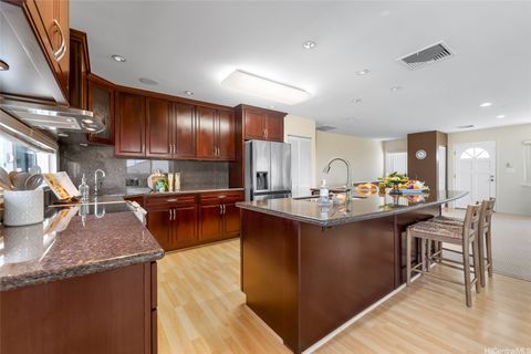 4562 Malia Street Honolulu HI 96821