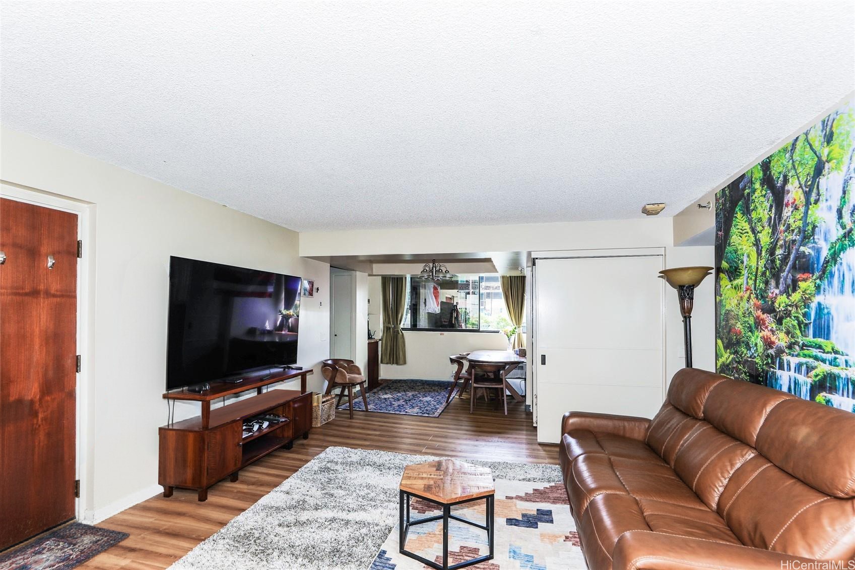 1114 Punahou Street 3B