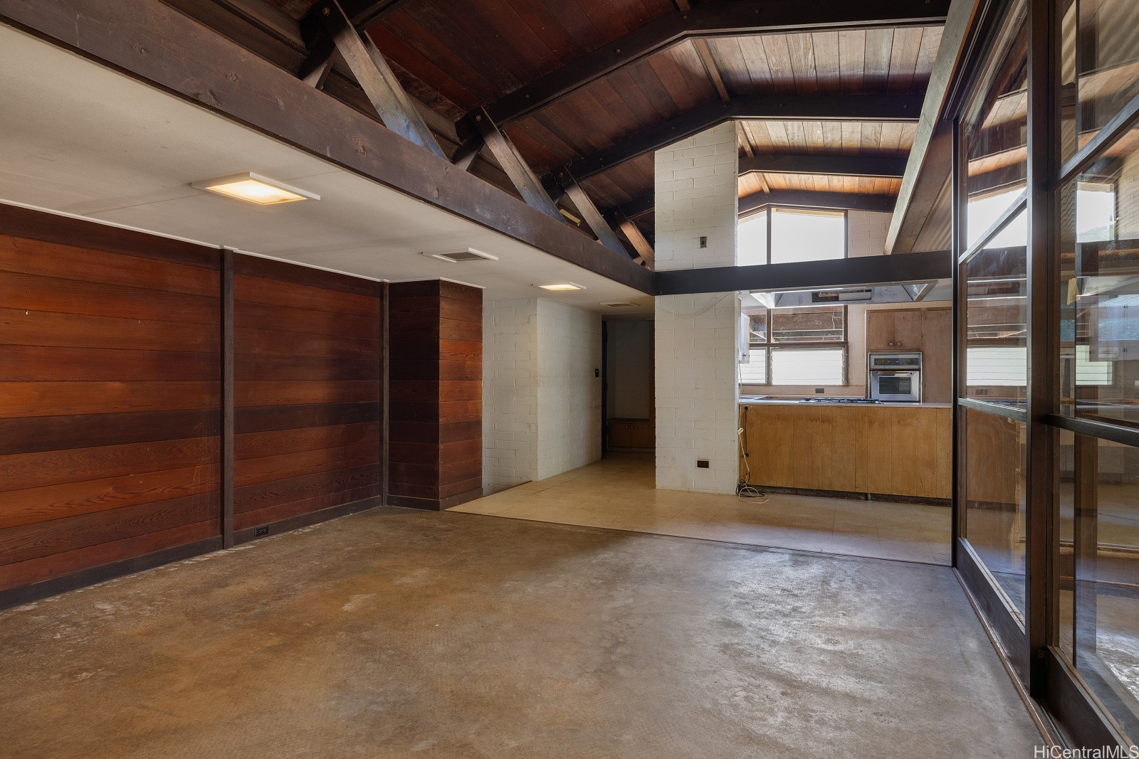 2137 Oahu Avenue