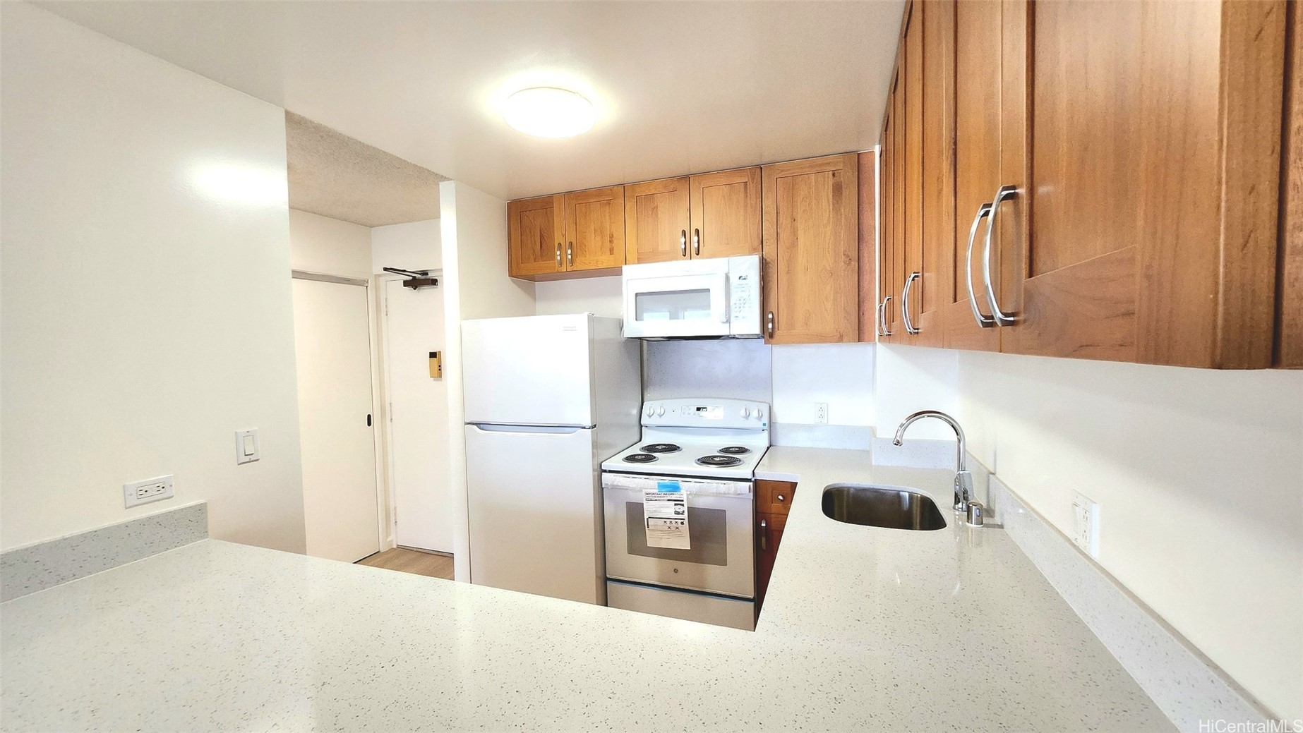 1255 Nuuanu Avenue E2012