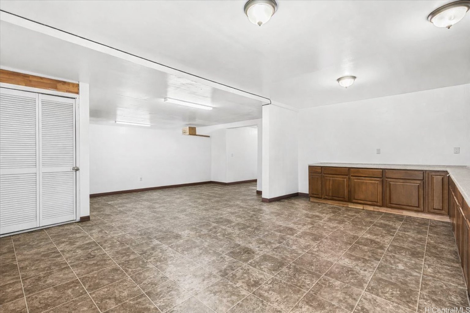 84-921 Lahaina Street A