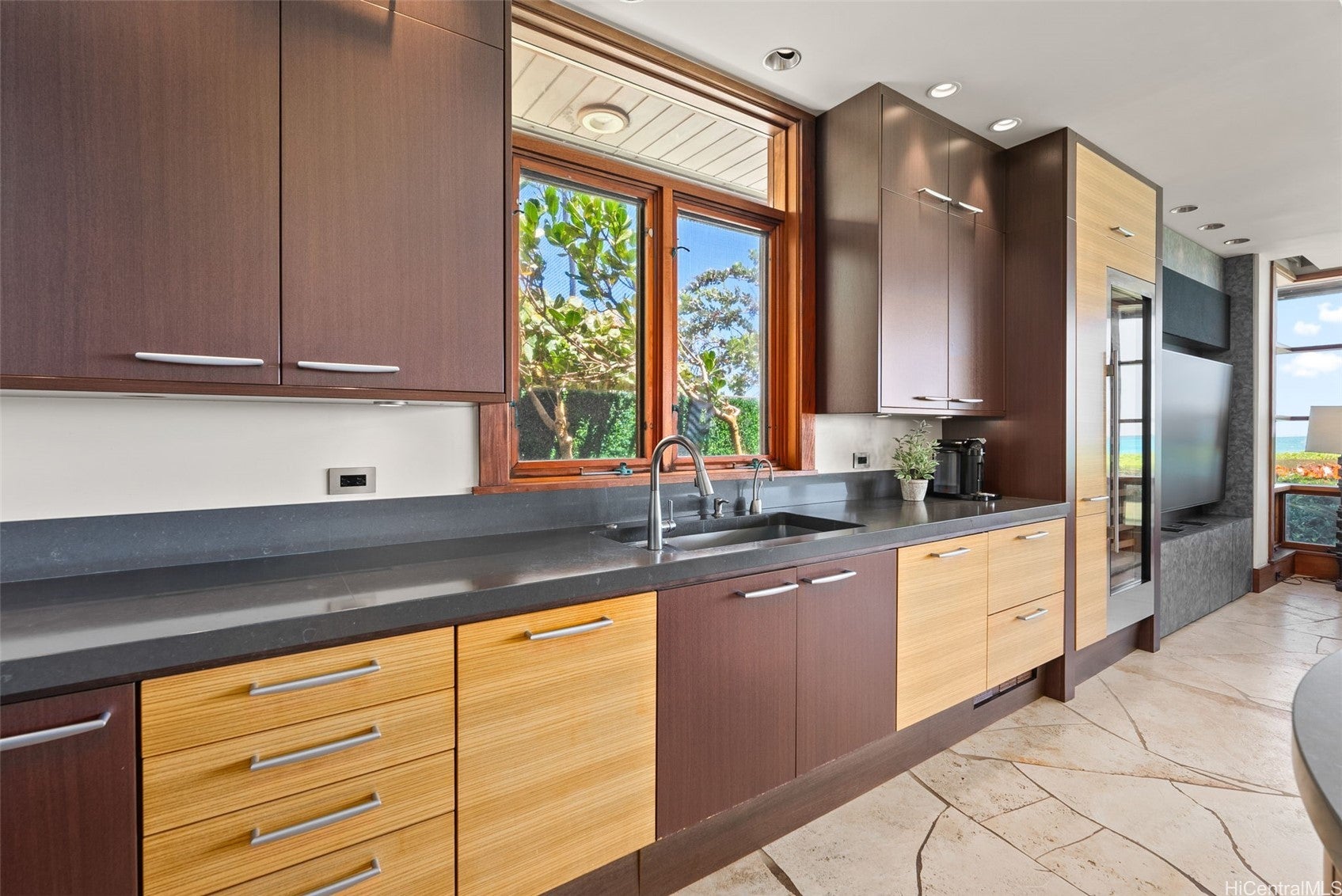 396 Dune Circle
