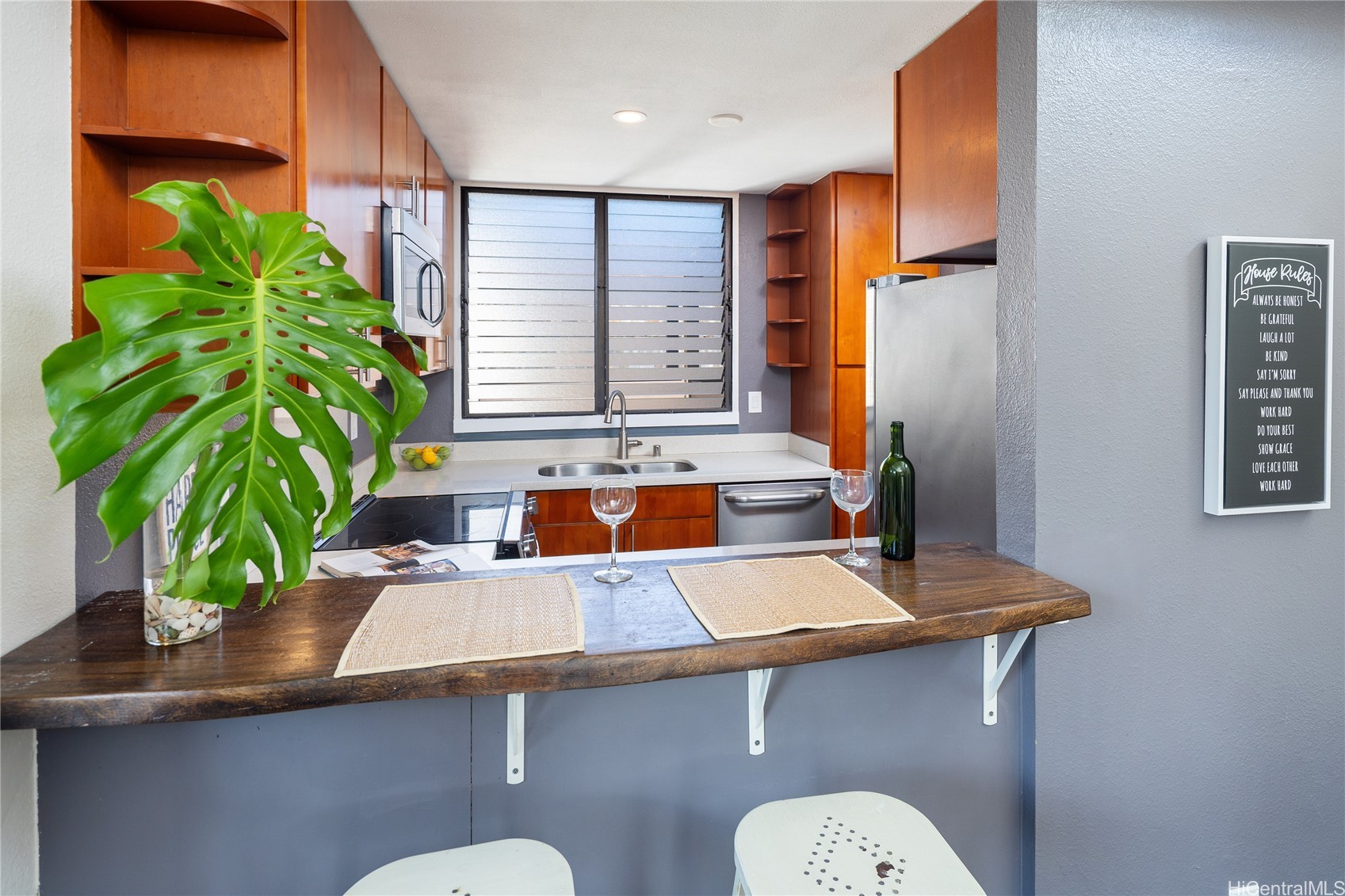 1015 Aoloa Place 456