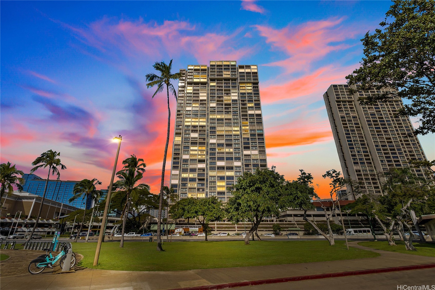 Yacht Harbor Towers Condominium
