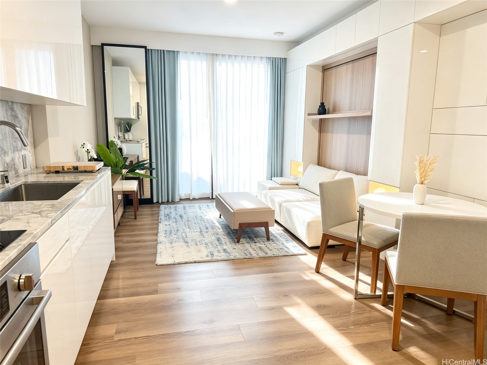 987 Queen Street 306