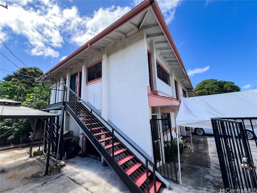 Honolulu Duplex