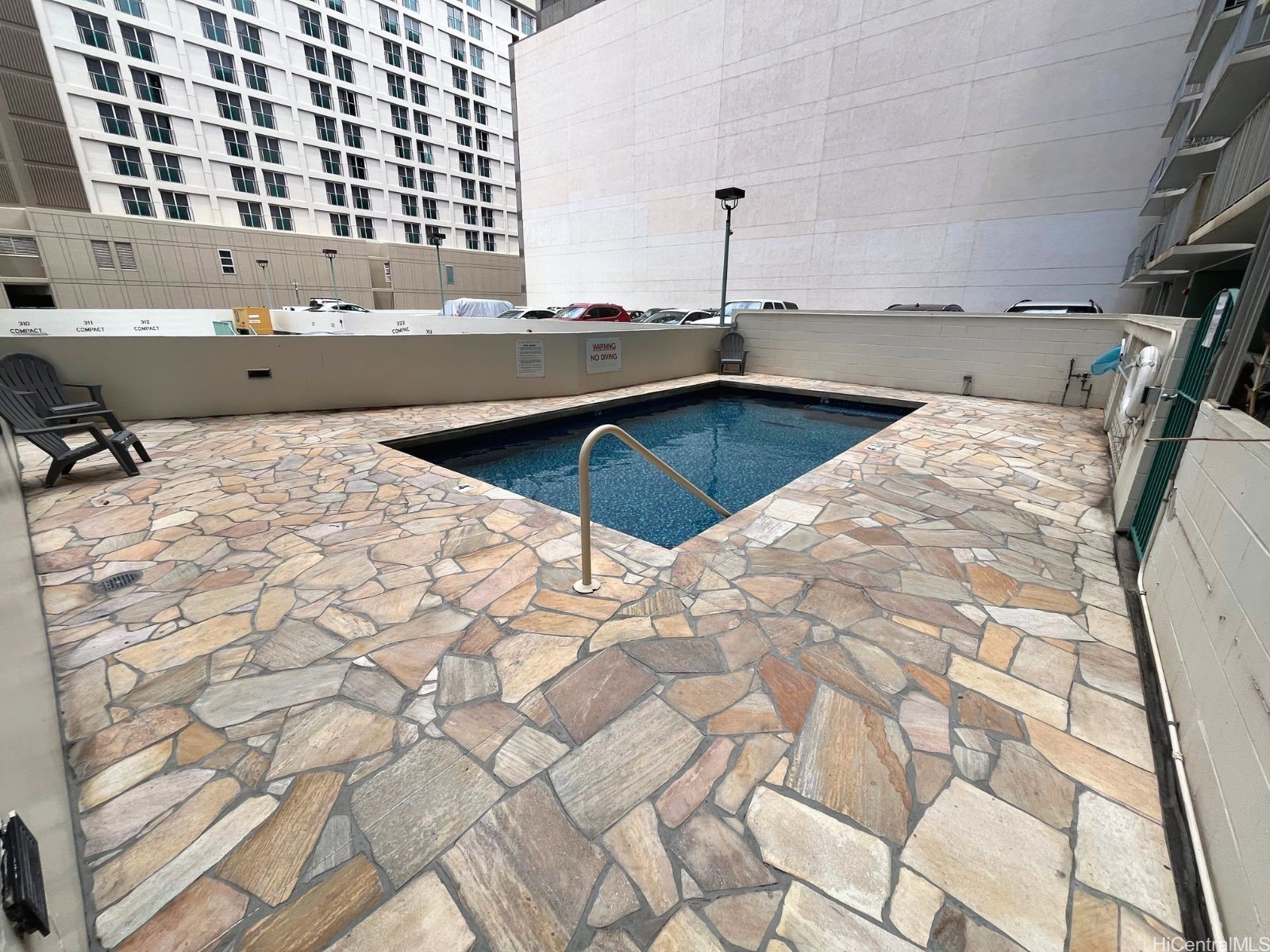 Ala Moana Tower Condominium