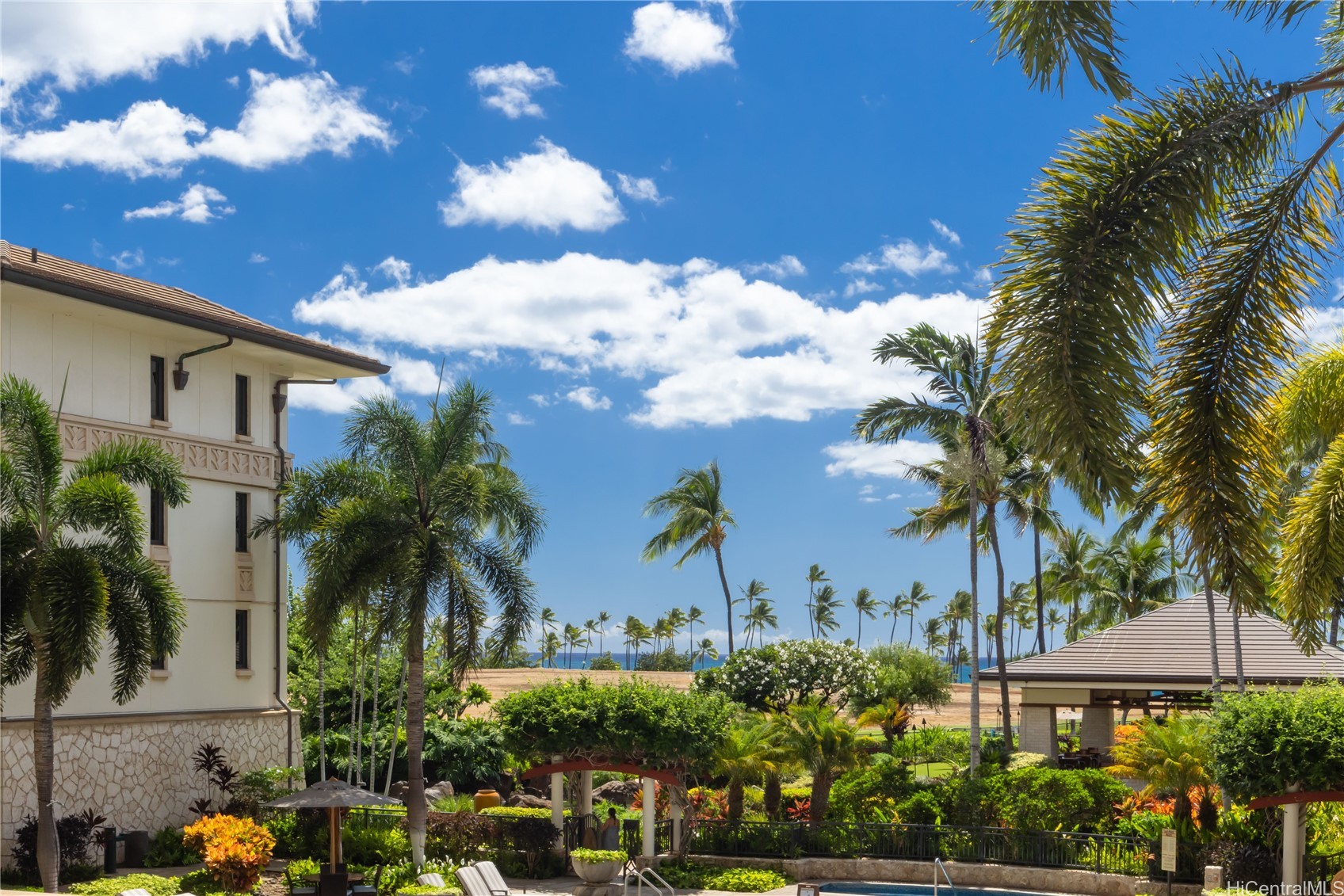 92-104 Waialii Place O202