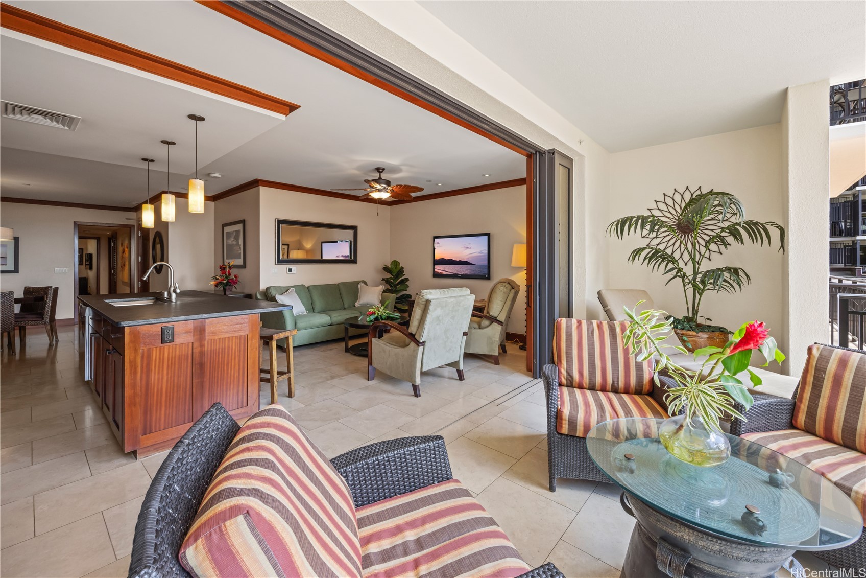 92-104 Waialii Place O202