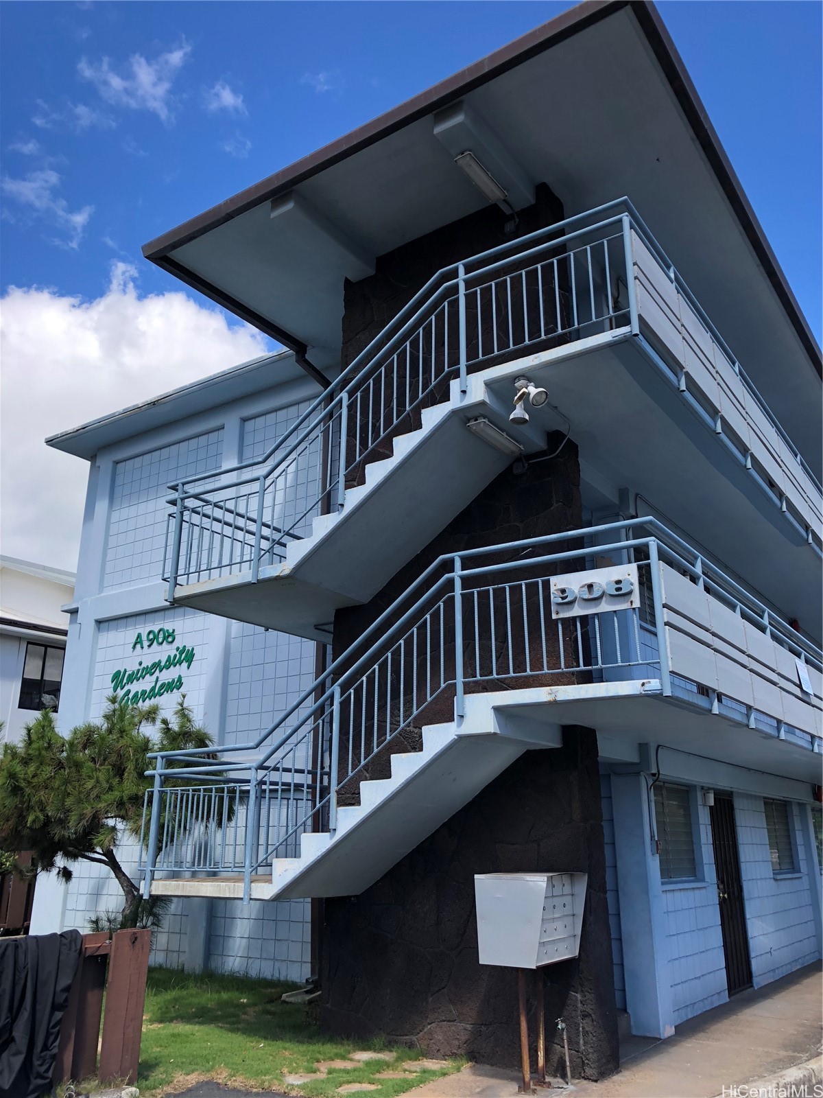 University Gardens Condominium