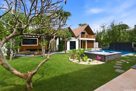 Photo of 337 Wanaao Road, Kailua, HI 96734 (MLS # 202606058)